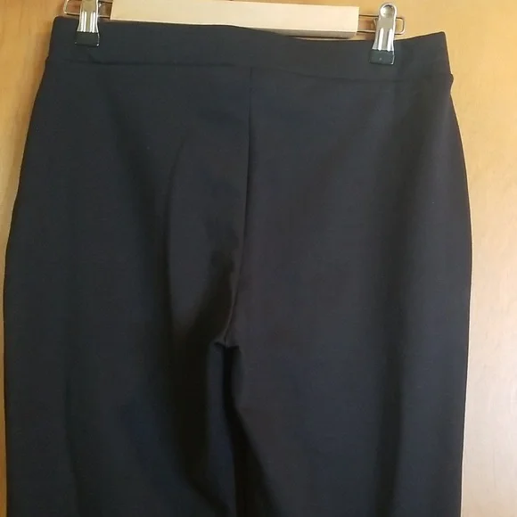 Croft & Barrow Petite Women's Black Pull-on Pants - Picture 4 of 8